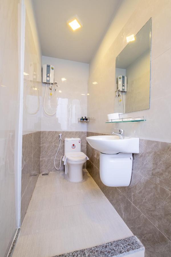 Zuka Hotel & Apartment Дананг Экстерьер фото