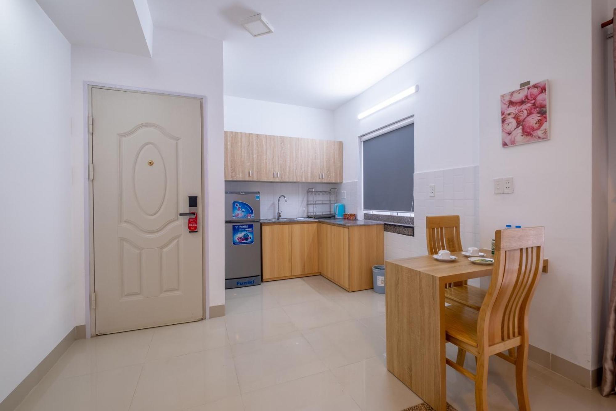 Zuka Hotel & Apartment Дананг Экстерьер фото